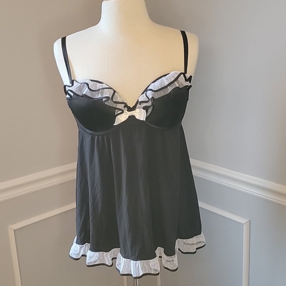 VICTORIA'S SECRET Black White Ruffle Flowy Open‎ Back Intimate Baby Doll Teddy